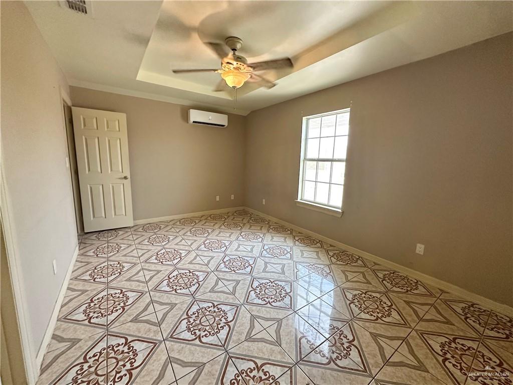 Photo 7 of 2011 Bogey Drive