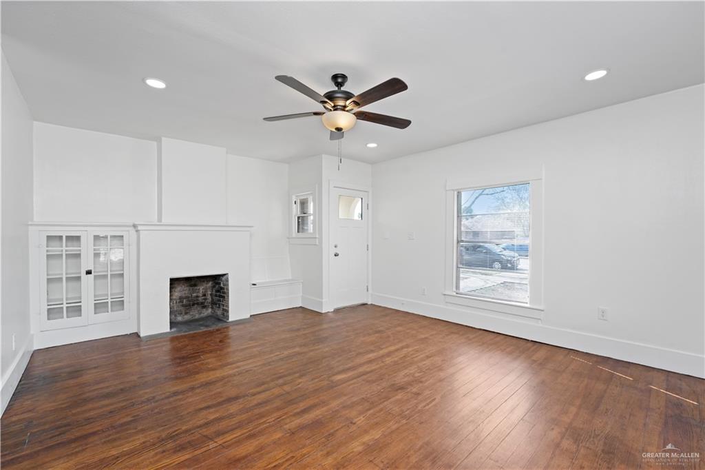 Photo 4 of 318 12th Street
