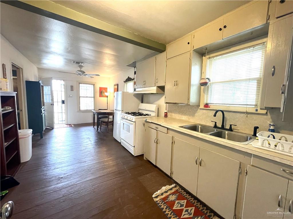 Photo 8 of 207 Clark Avenue