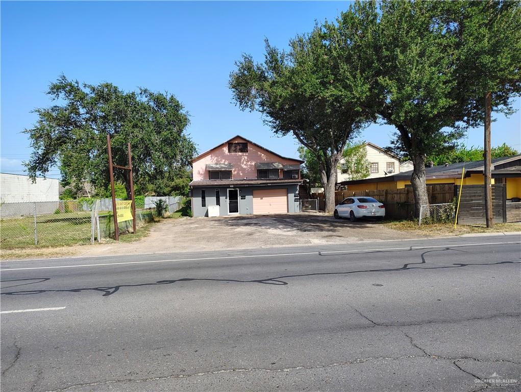 Photo 2 of 312 Bicentennial Boulevard