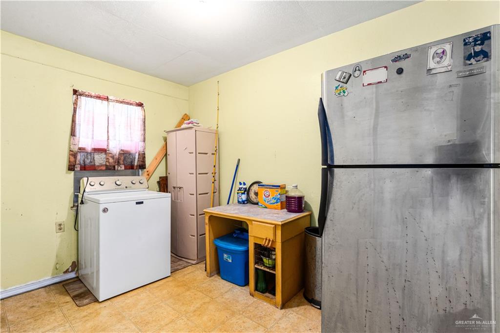 Photo 7 of 409 24th Street