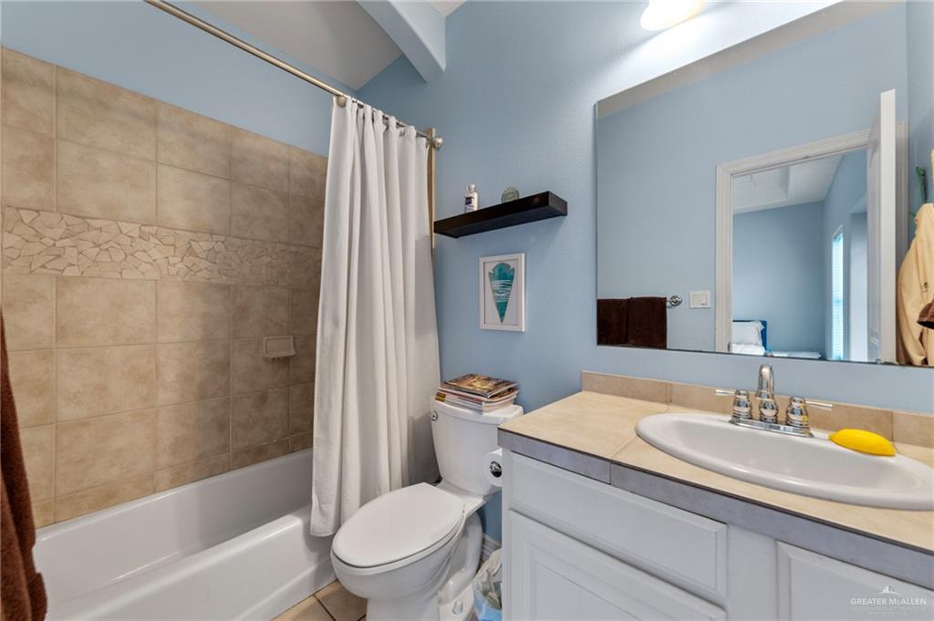 Photo 10 of 119 Bahama Street #3