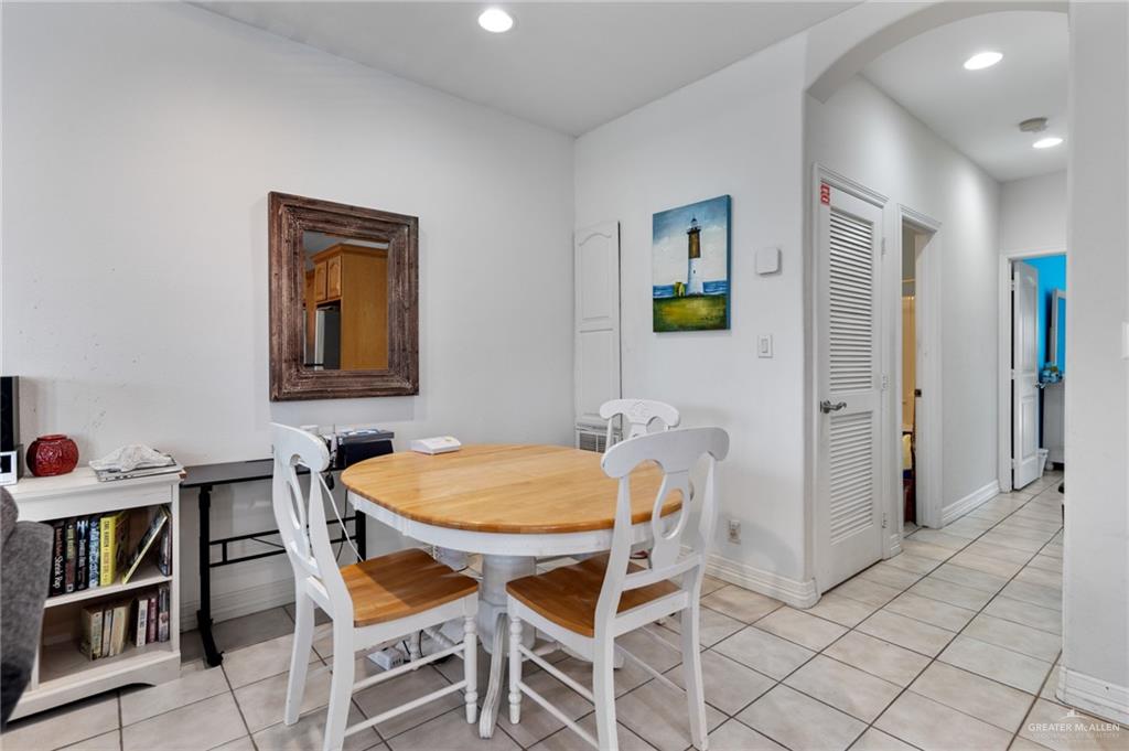 Photo 5 of 119 Bahama Street #3
