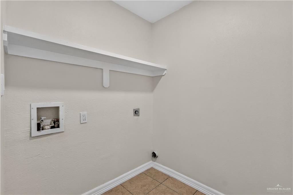 Photo 13 of 806 Falcon Avenue