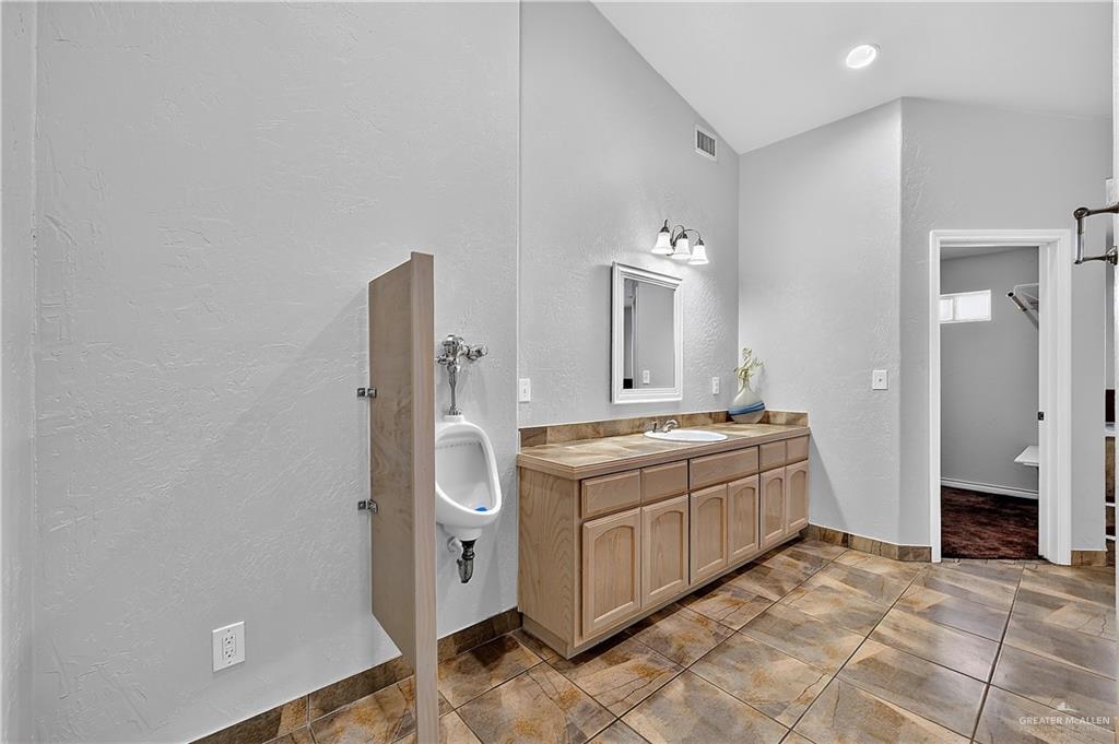 Photo 10 of 21201 Buck Fawn Drive