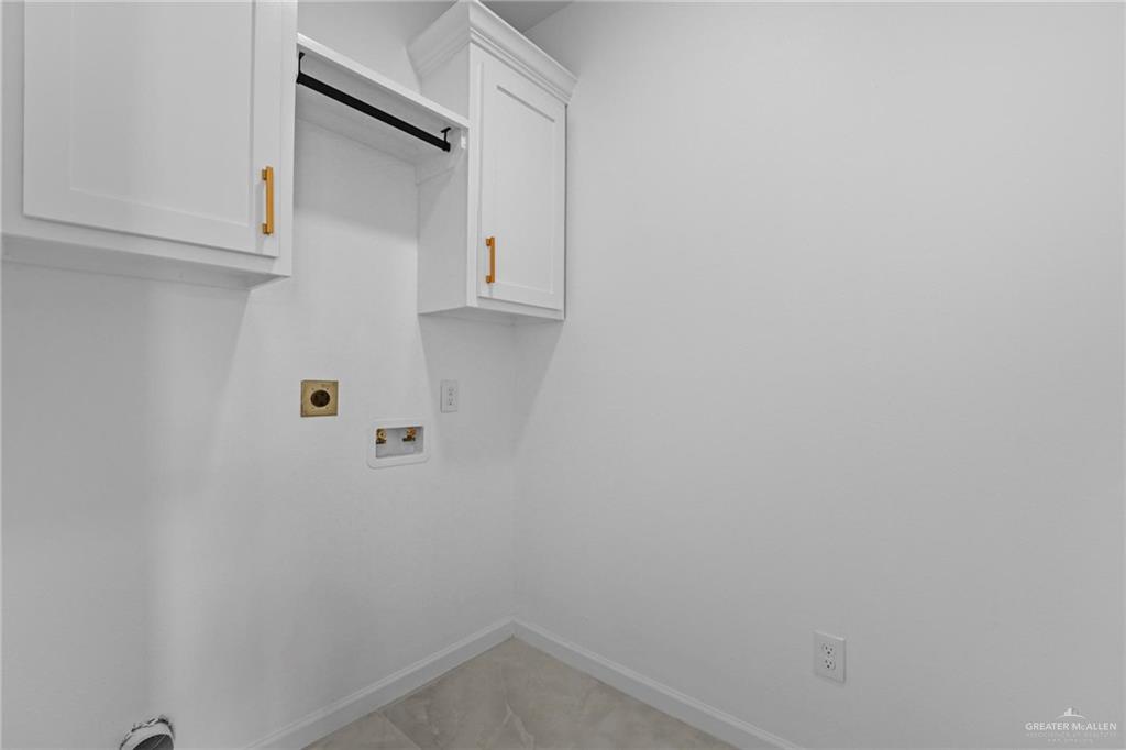 Photo 15 of 5801 Gira Del Sol Street