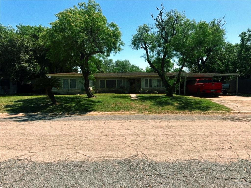 Single Family home at 805 Bennett Street, Falfurrias, Texas