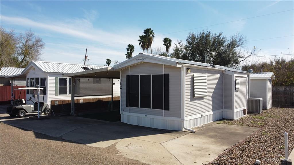 Photo 2 of 12 London Avenue