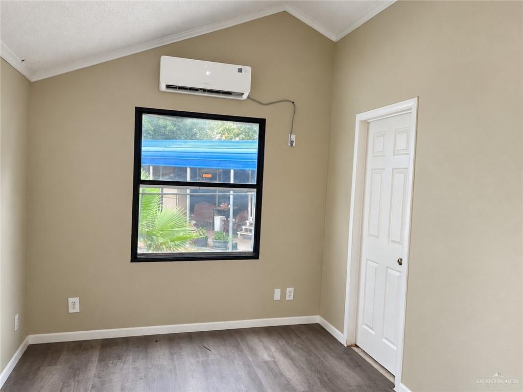 Photo 8 of 2812 Scarlet Court