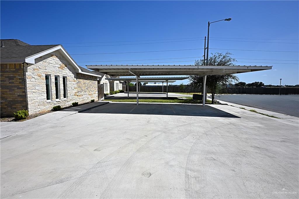 Photo 2 of 4902 Hiawatha Drive