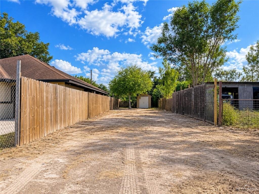 Land home at 717 Duranta Avenue, Alamo, Texas
