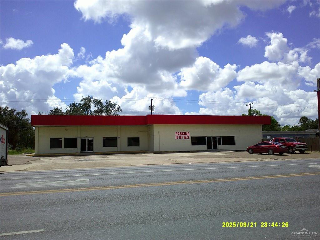 Commercial home at Avenue, Edcouch, Texas