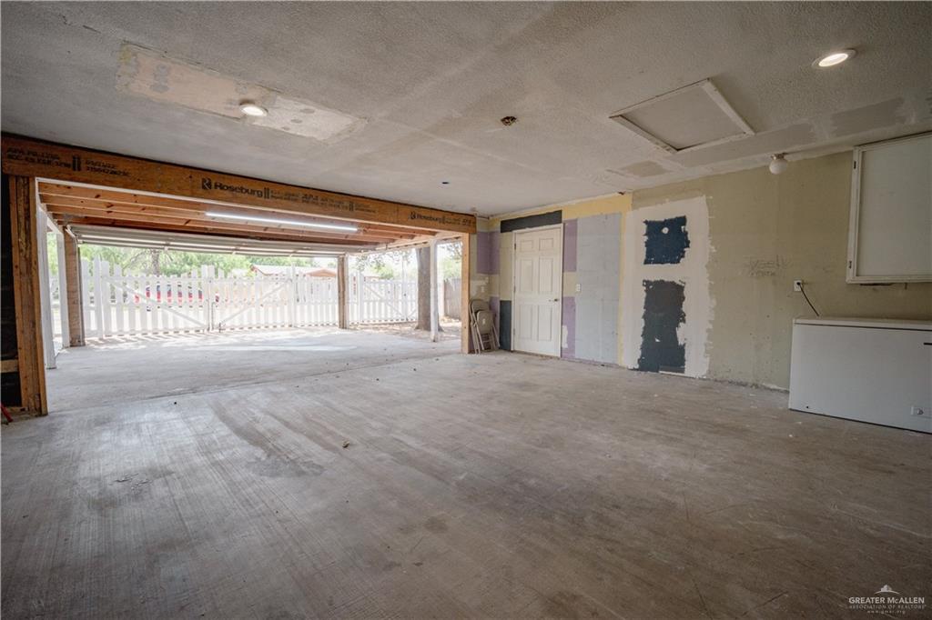 Photo 34 of 4210 Truman Street