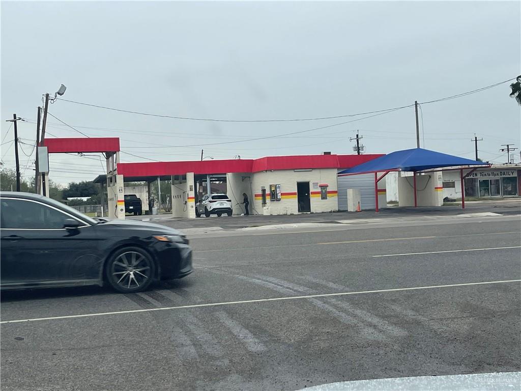 Commercial home at 1222 77 Sunshine Strip Boulevard, Harlingen, Texas