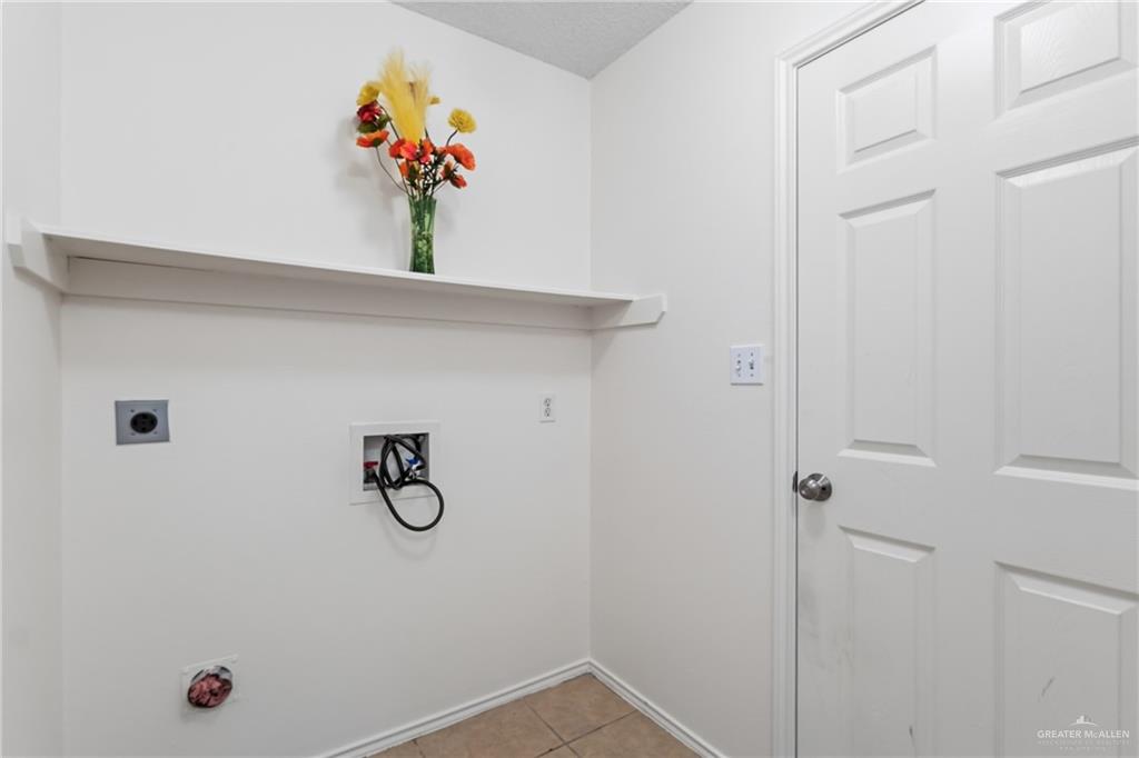 Photo 17 of 1148 Champlain Drive