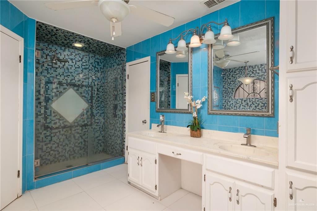 Photo 14 of 1215 Sioux Road