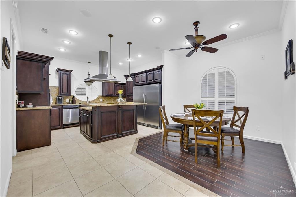 Photo 10 of 2405 Rhin Drive