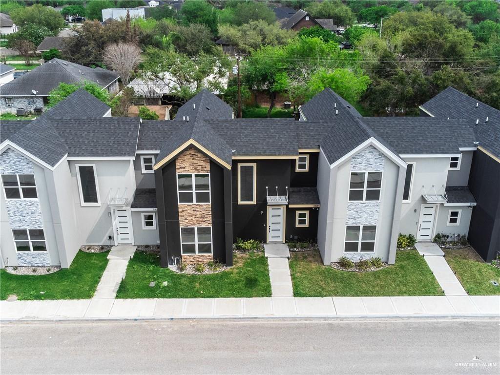 Townhome home at 5401 Crown Point, Pharr, Texas