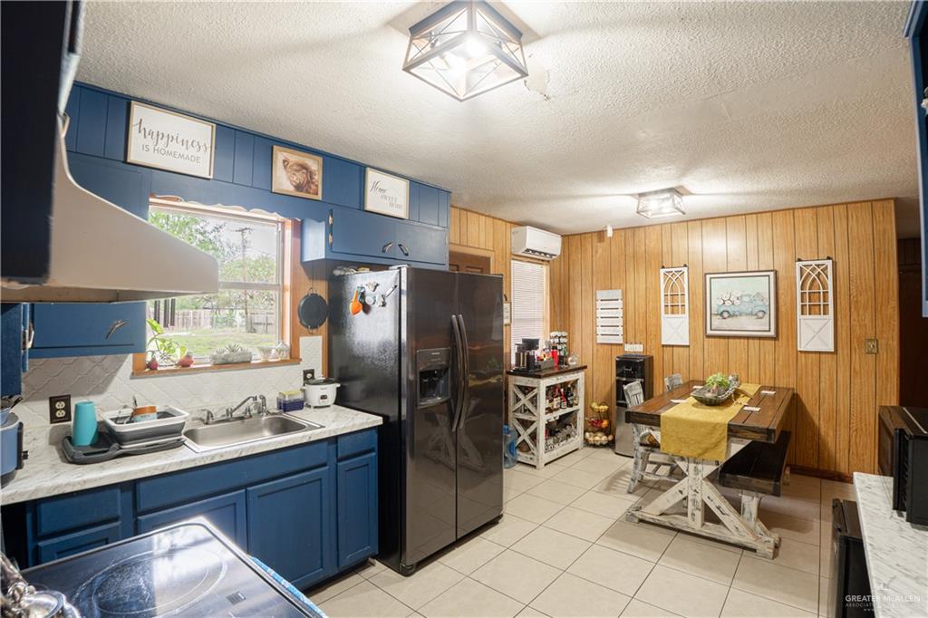 Photo 12 of 425 Reynolds Street