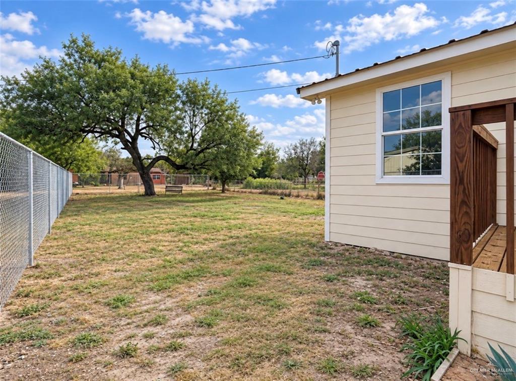 Photo 15 of 709 De Soto Avenue