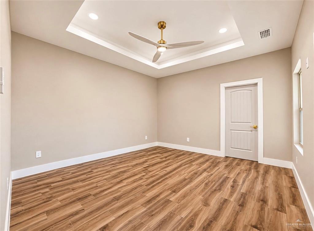 Photo 10 of 906 38th Street