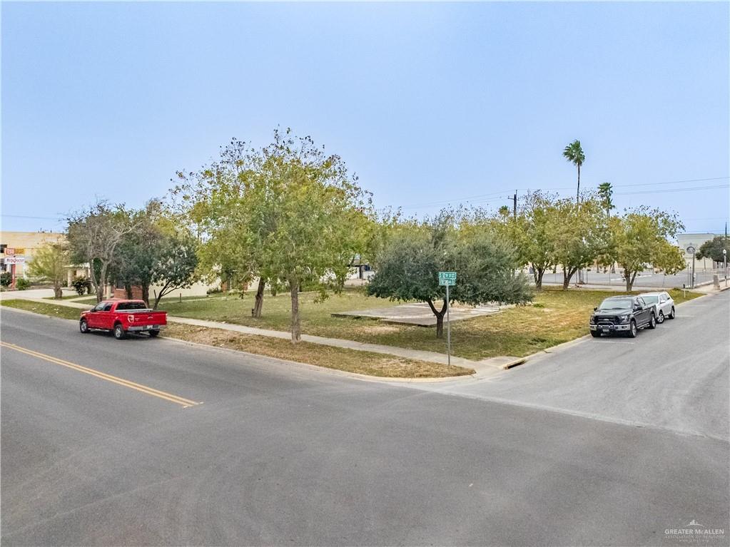 Photo 4 of 1201 Fresno Avenue