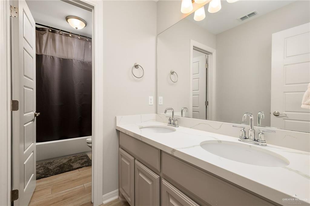 Photo 12 of 14435 Chalk Ridge Drive