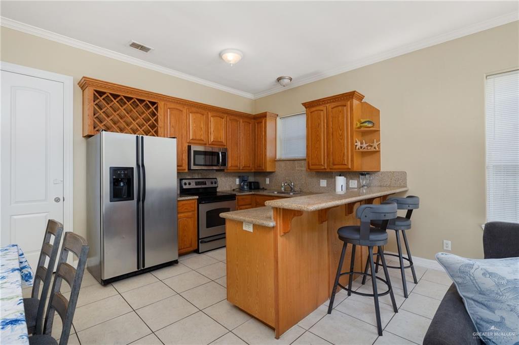 Photo 5 of 112 Oleander Street #2