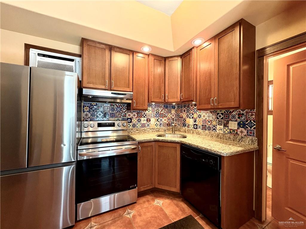 Photo 7 of 3801 Mallard Drive