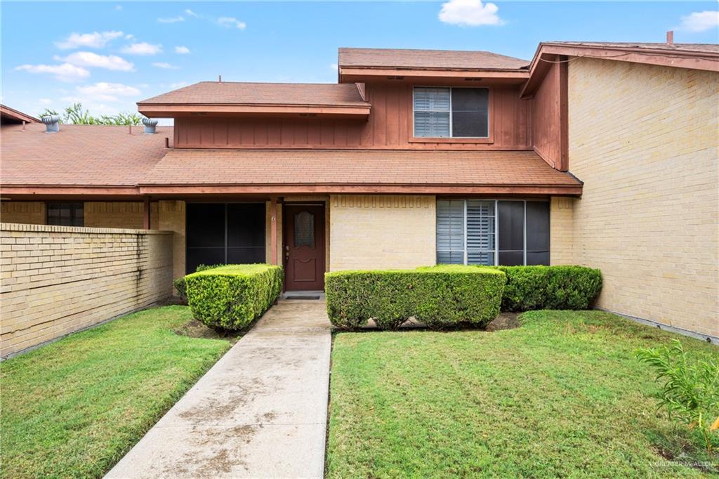 Condo home at 901 Dallas Avenue #6, McAllen, Texas
