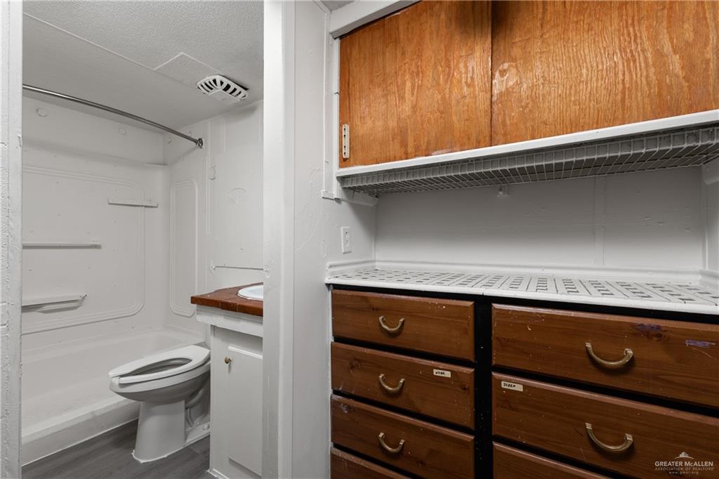 Photo 13 of 609 Palmera Drive