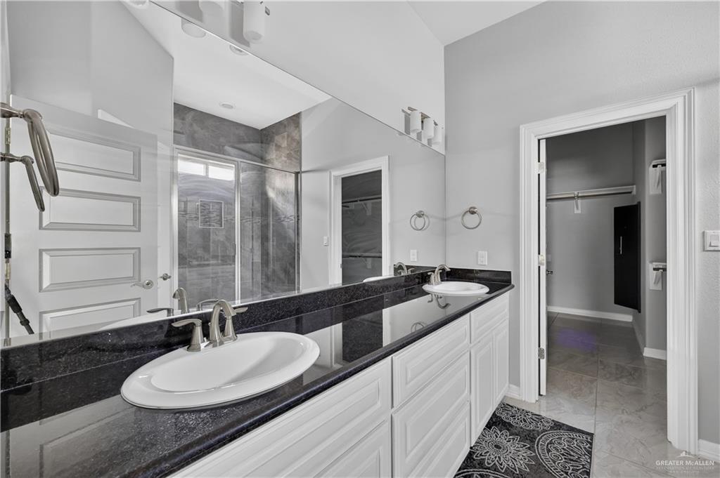 Photo 7 of 806 Seminole Avenue