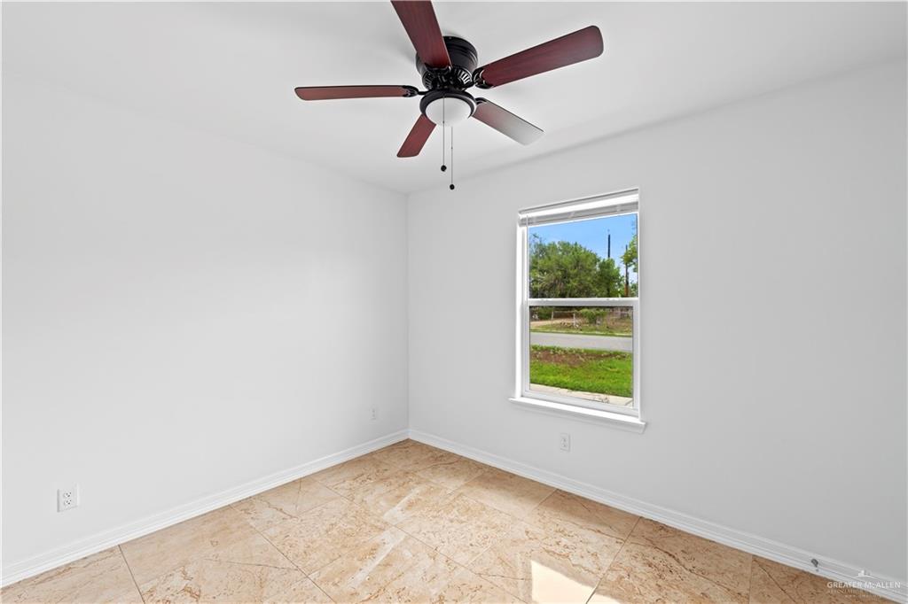 Photo 9 of 624 Texas Avenue