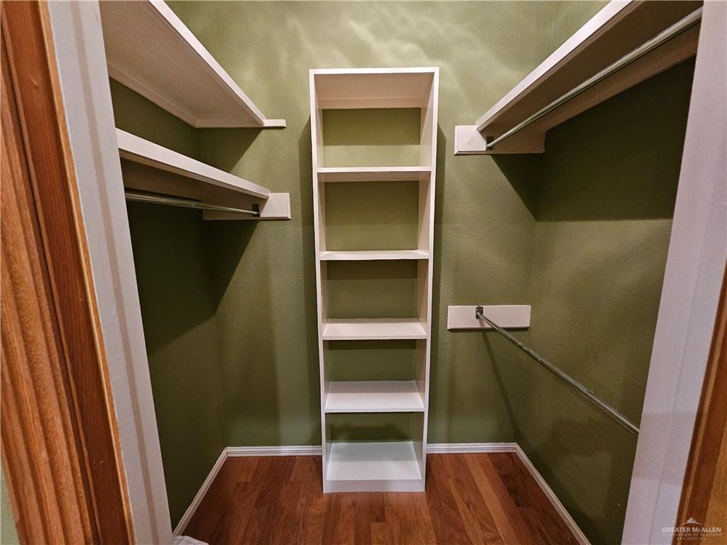 Photo 13 of 1225 Peking Street