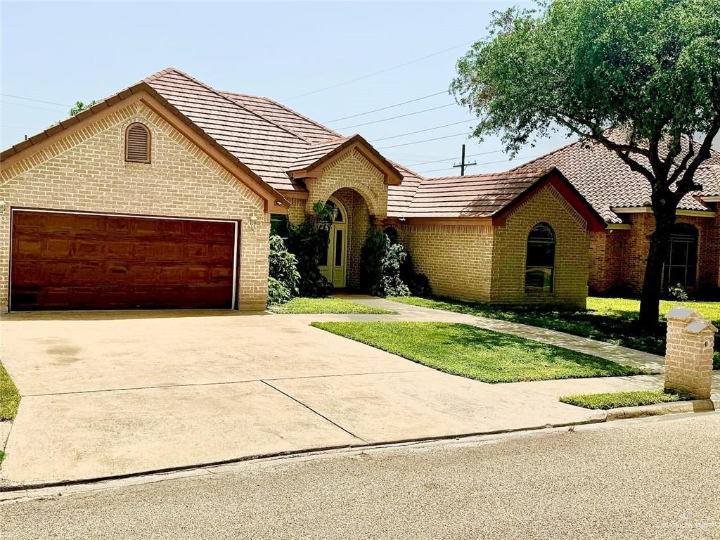 Single Family home at 3010 Hawthorne Avenue, Edinburg, Texas