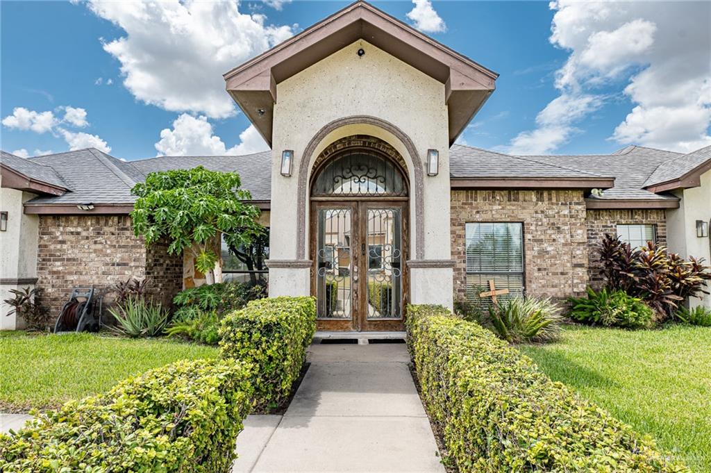 Single Family home at 1702 Johnson Lane, Donna, Texas
