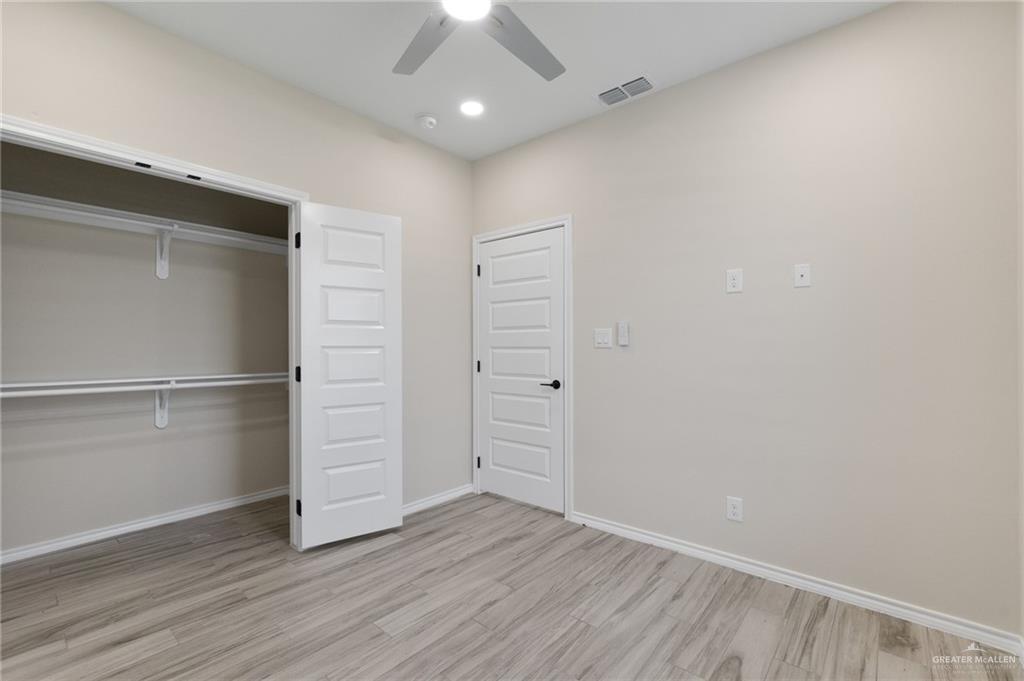 Photo 13 of 18084 Spruce Street