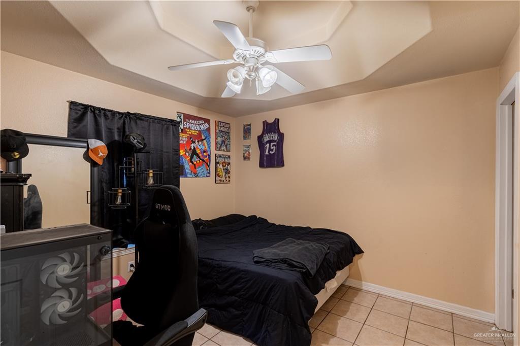 Photo 10 of 2216 Dahlia Street