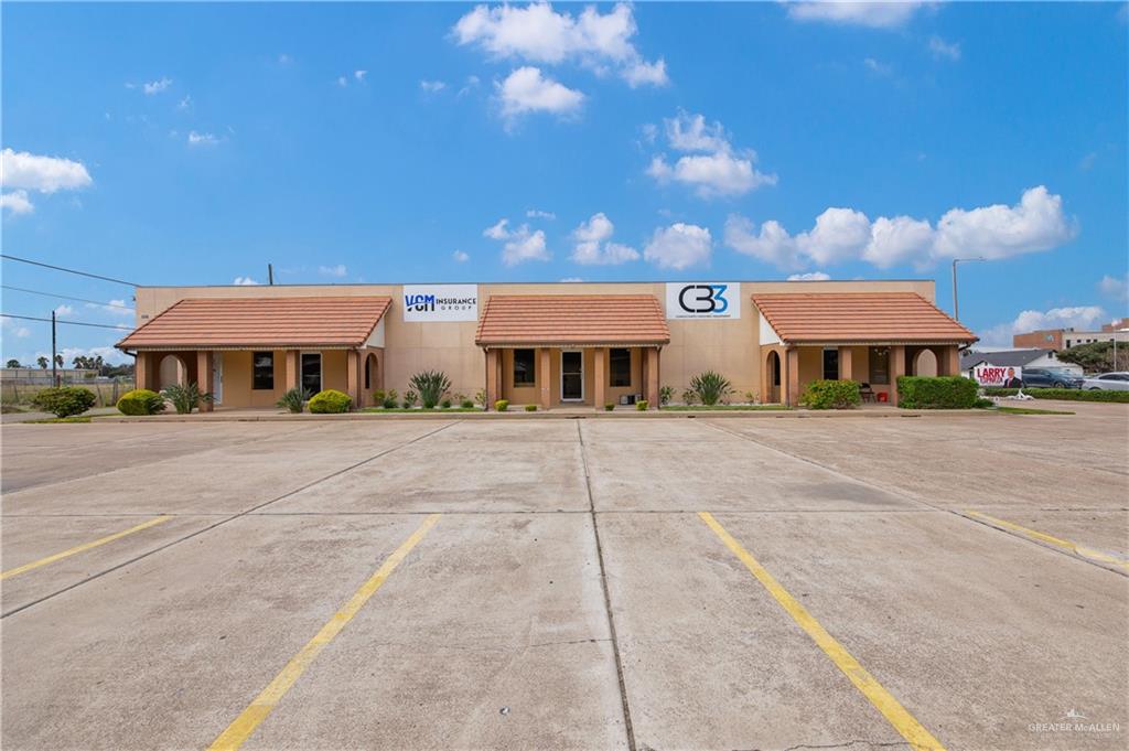 Commercial home at 506 University Drive, Edinburg, Texas
