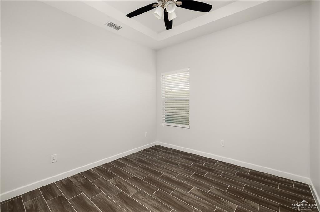 Photo 8 of 1322 Beverly Avenue