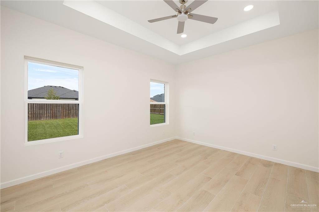 Photo 13 of 524 Hunter Drive