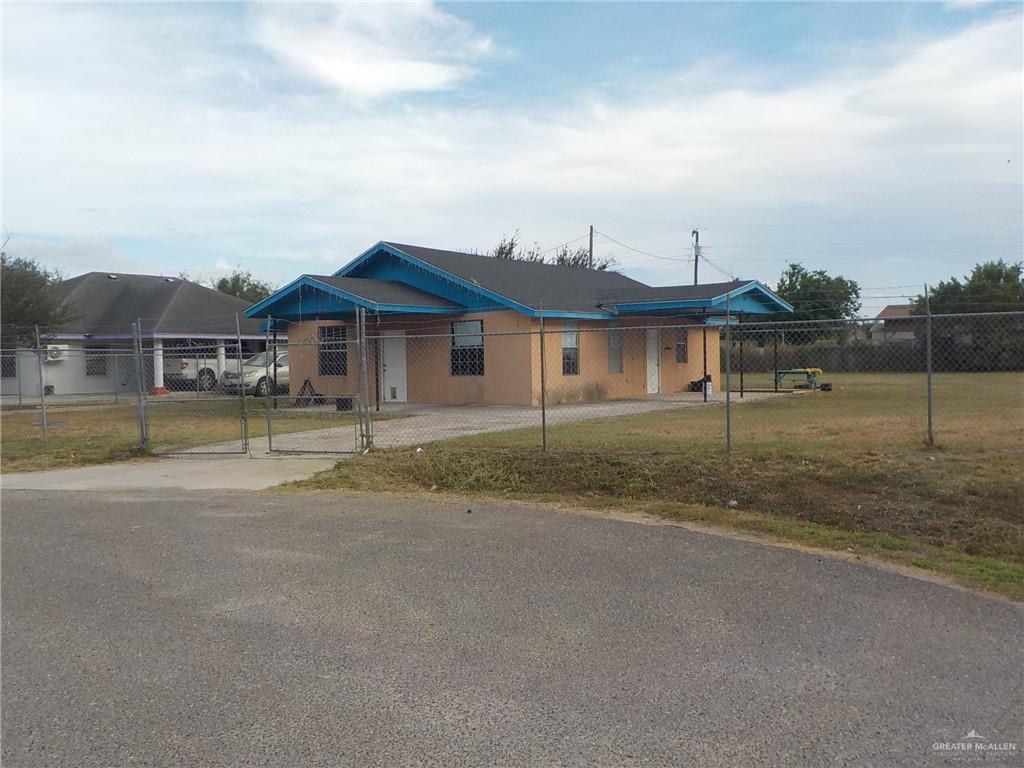 Single Family home at 1013 Idaho Street, Palmhurst, Texas