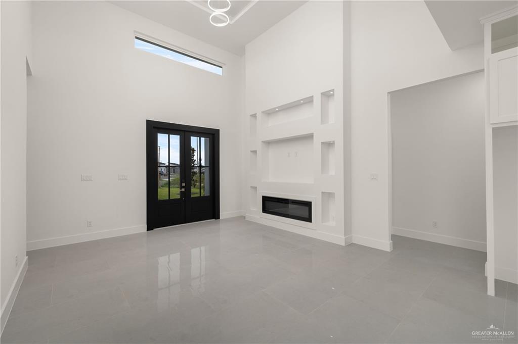 Photo 2 of 1033 Solaris Lane