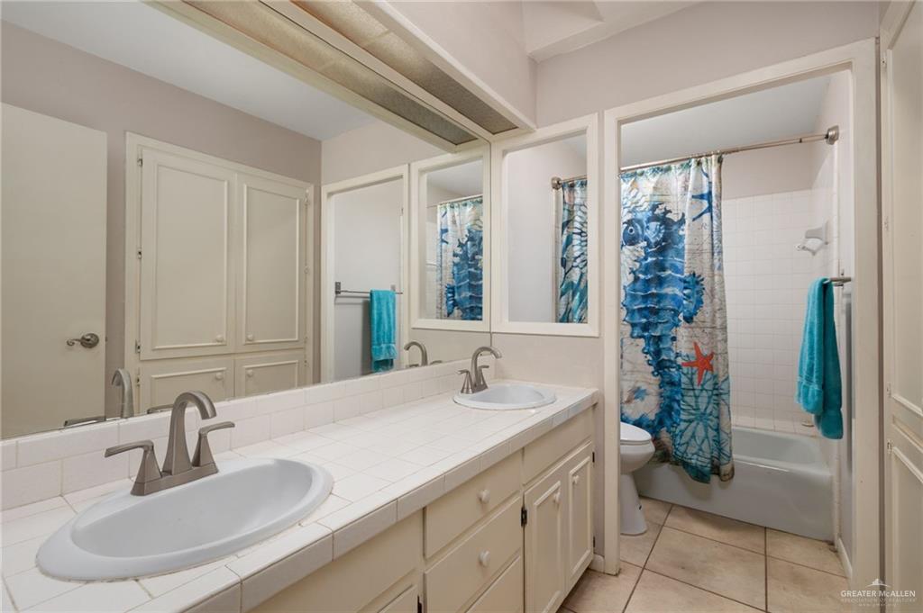 Photo 6 of 412 Kerria Avenue