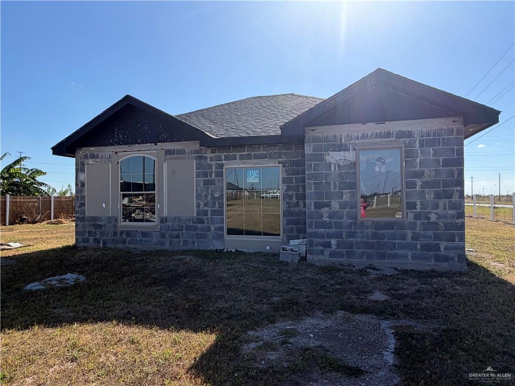 Single Family home at 9515 Oro Blanco Street, Donna, Texas