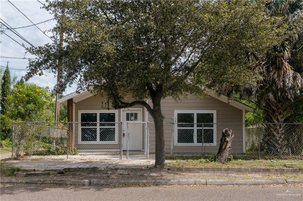 Single Family home at 414 12th Avenue, Edinburg, Texas