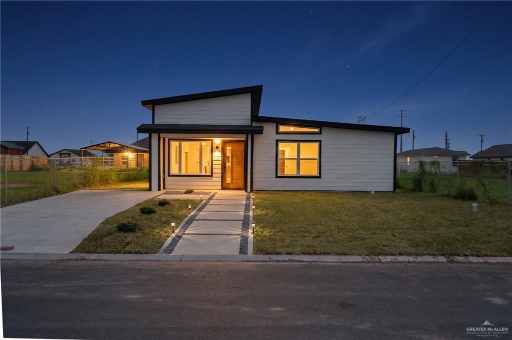 Single Family home at 214 Jubiloso Avenue, Donna, Texas