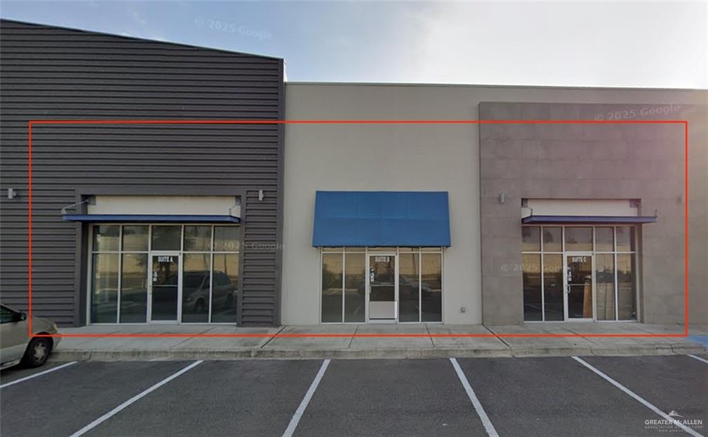 Commercial home at 2210 Expressway 83, Mission, Texas