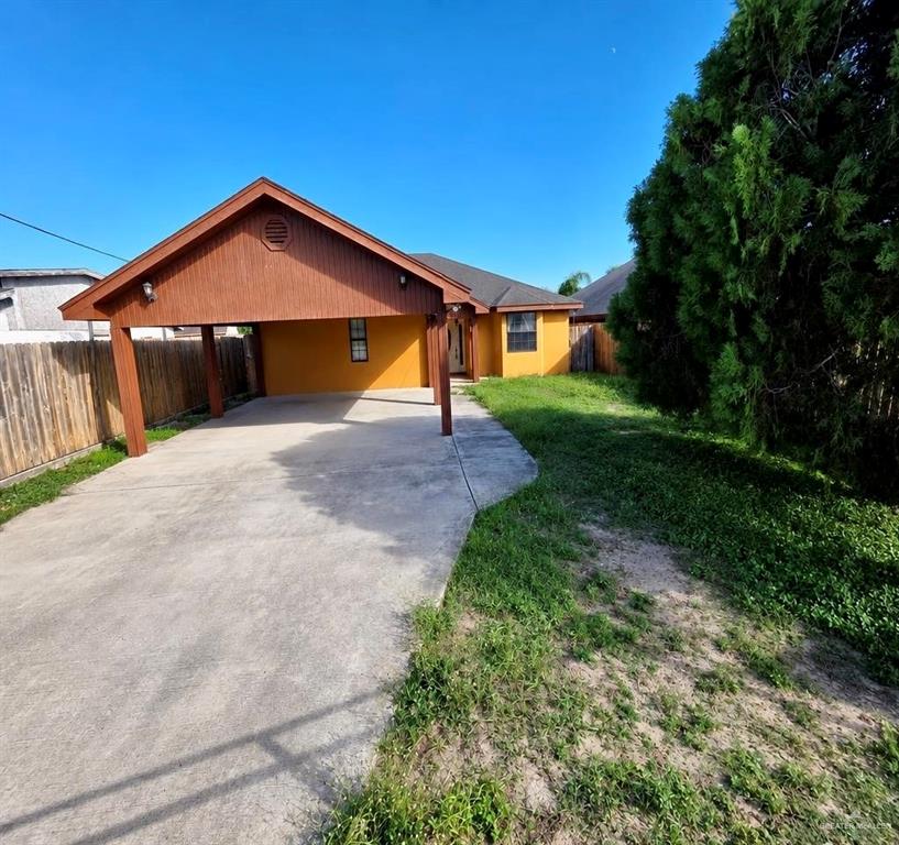 Single Family home at 23 Codorniz, Rio Grande City, Texas