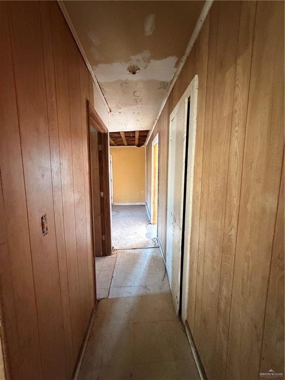 Photo 8 of 707 San Zeferino Street
